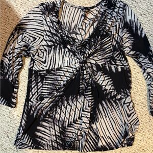 Daisy Fuentes Black and Cream Patterned Blouse